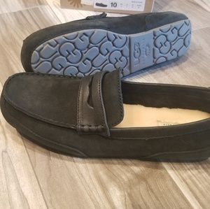 Ugg mens 10 tucker loafer